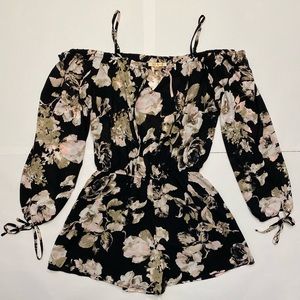 Skies Are Blue Black Floral Romper (XS)